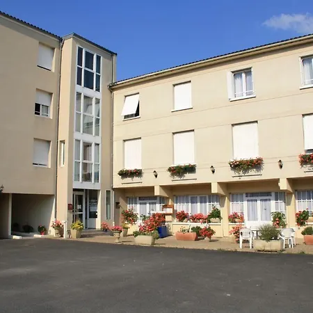 Le Fleuri 2* Chauvigny